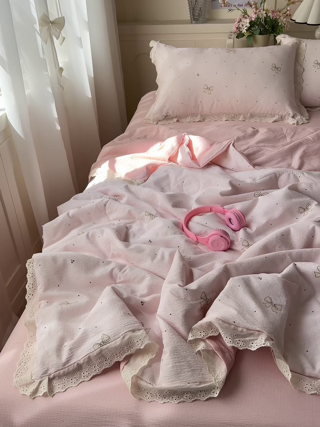 91家纺网 家纺一手货源 找家纺 仟网汇 2026新款彩色花边木棉皱皱纱夏被夏凉被空调被四件套 初心粉