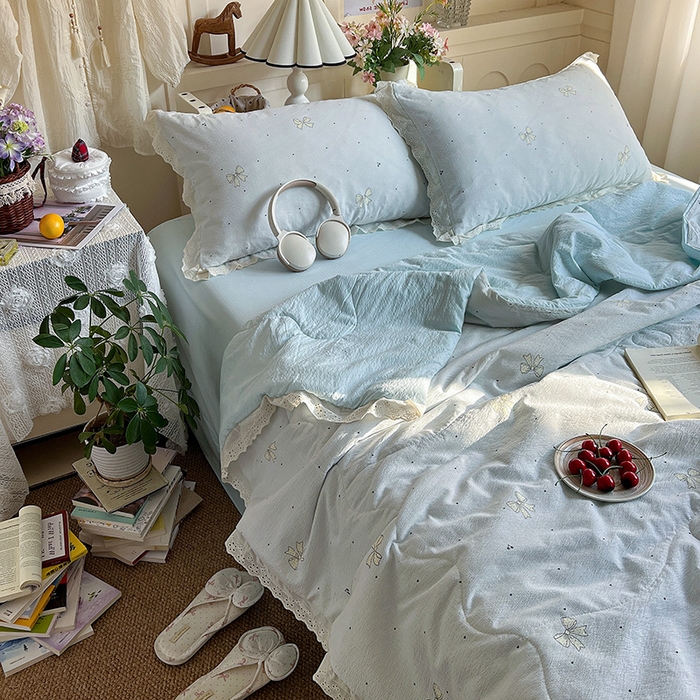 91家纺网 家纺一手货源 找家纺 仟网汇 2026新款彩色花边木棉皱皱纱夏被夏凉被空调被四件套 初心蓝