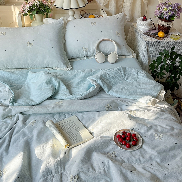 91家纺网 家纺一手货源 找家纺 仟网汇 2026新款彩色花边木棉皱皱纱夏被夏凉被空调被四件套 初心蓝