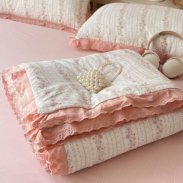 91家纺网 家纺一手货源 找家纺 仟网汇 2026新款彩色花边木棉皱皱纱夏被夏凉被空调被四件套 扶摇