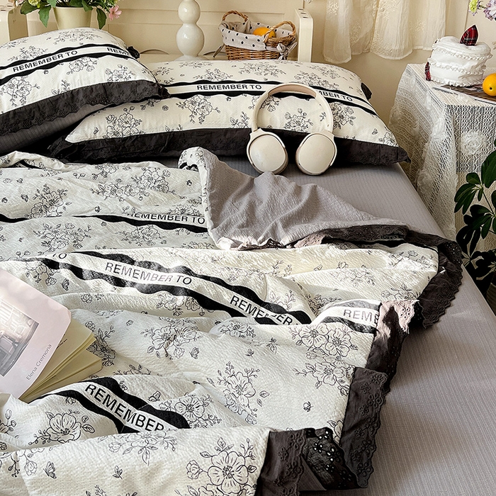 91家纺网 家纺一手货源 找家纺 仟网汇 2026新款彩色花边木棉皱皱纱夏被夏凉被空调被四件套 赫本