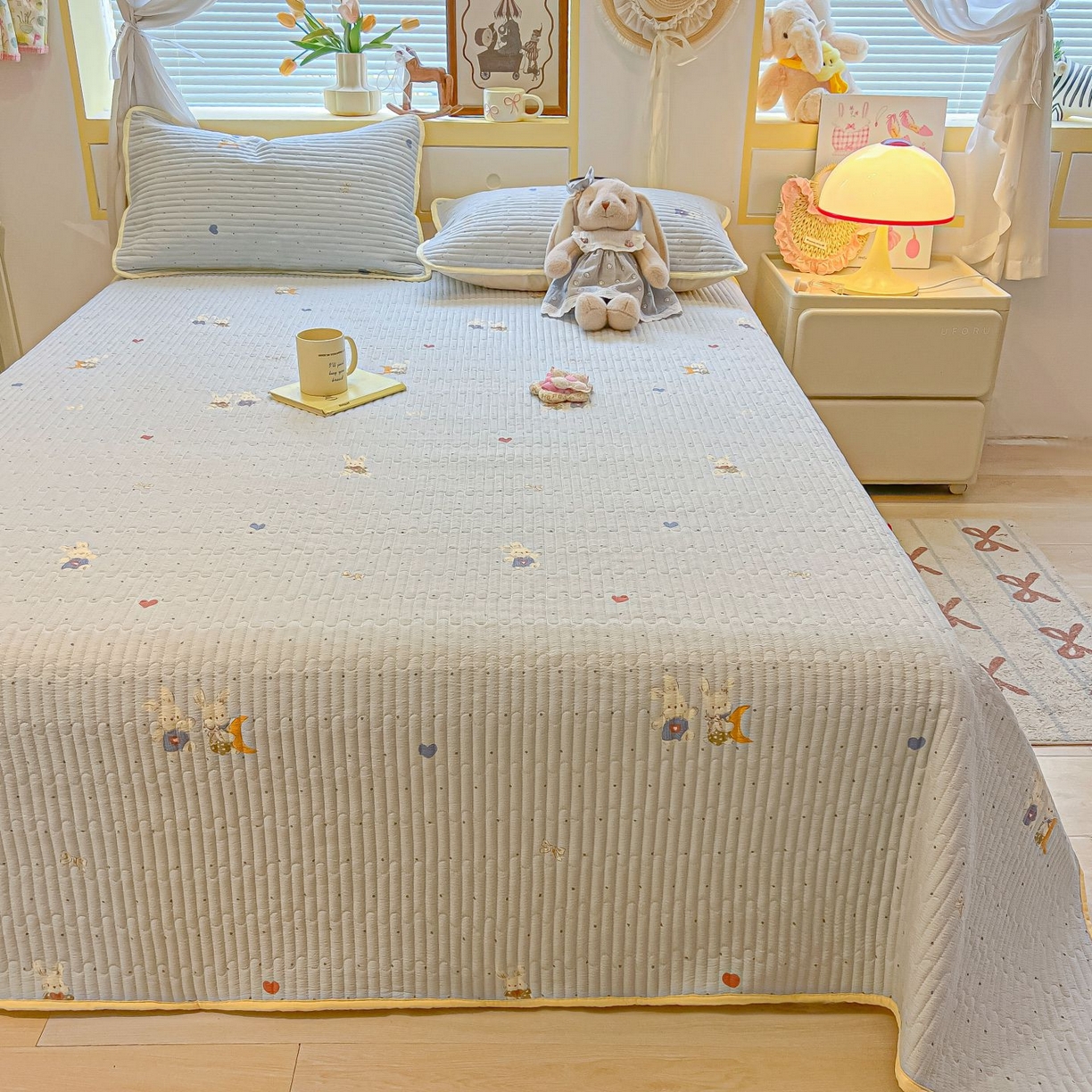 91家纺网 家纺一手货源 找家纺 欧妮家纺 2026新款A类云感双层纱夏被床盖四件套 兔眠