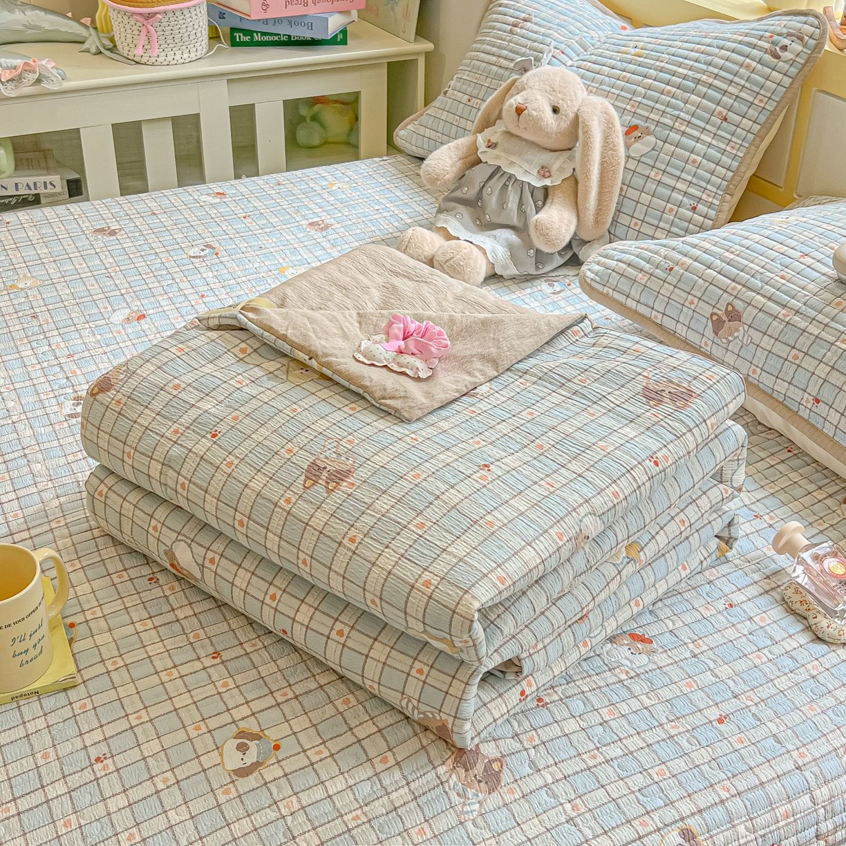 91家纺网 家纺一手货源 找家纺 欧妮家纺 2026新款A类云感双层纱夏被床盖四件套 格子萌狗