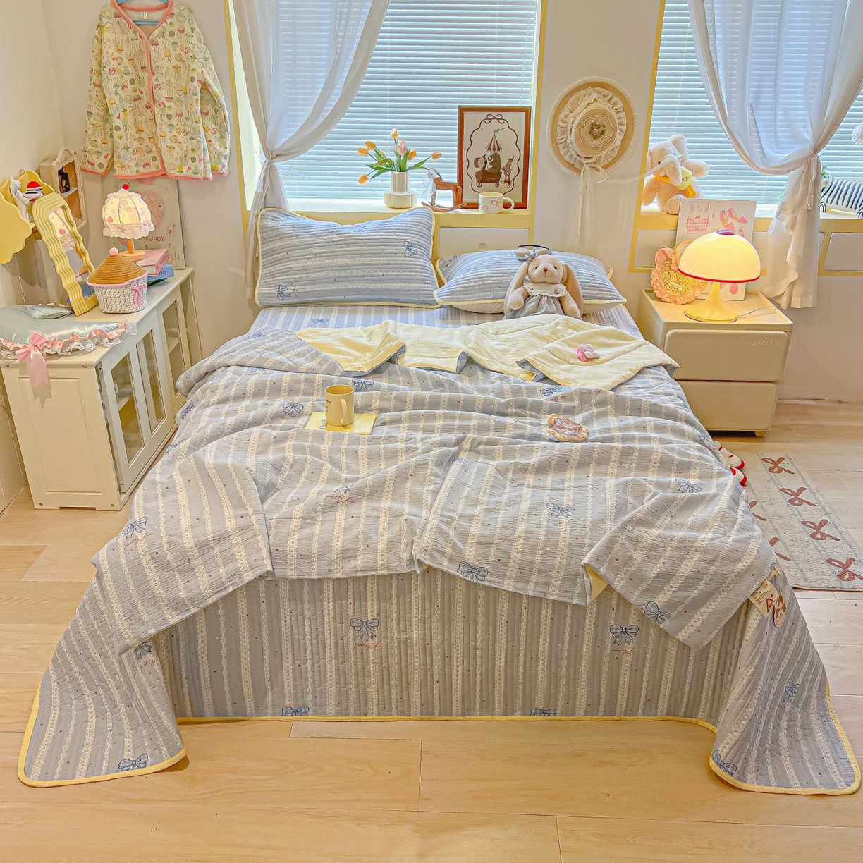 91家纺网 家纺一手货源 找家纺 欧妮家纺 2026新款A类云感双层纱夏被床盖四件套 夏日条纹