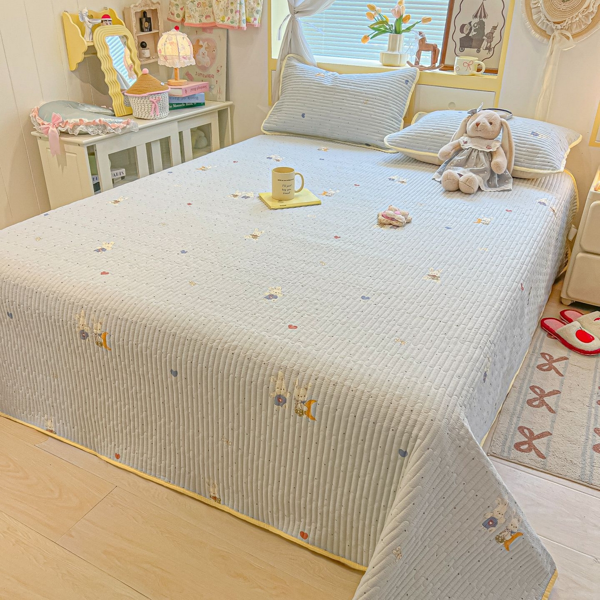 91家纺网 家纺一手货源 找家纺 欧妮家纺 2026新款A类云感双层纱夏被床盖四件套 兔眠