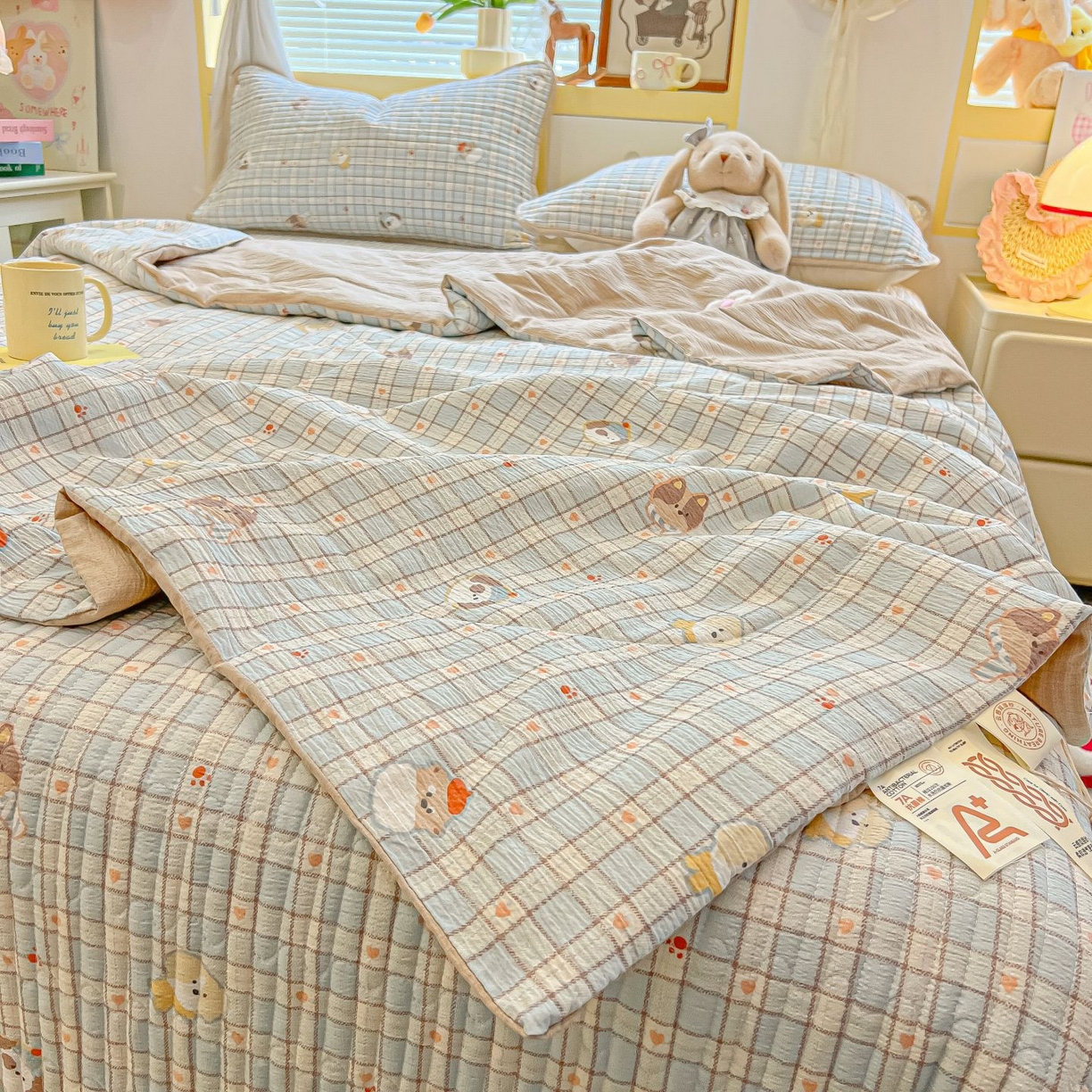 91家纺网 家纺一手货源 找家纺 欧妮家纺 2026新款A类云感双层纱夏被床盖四件套 格子萌狗