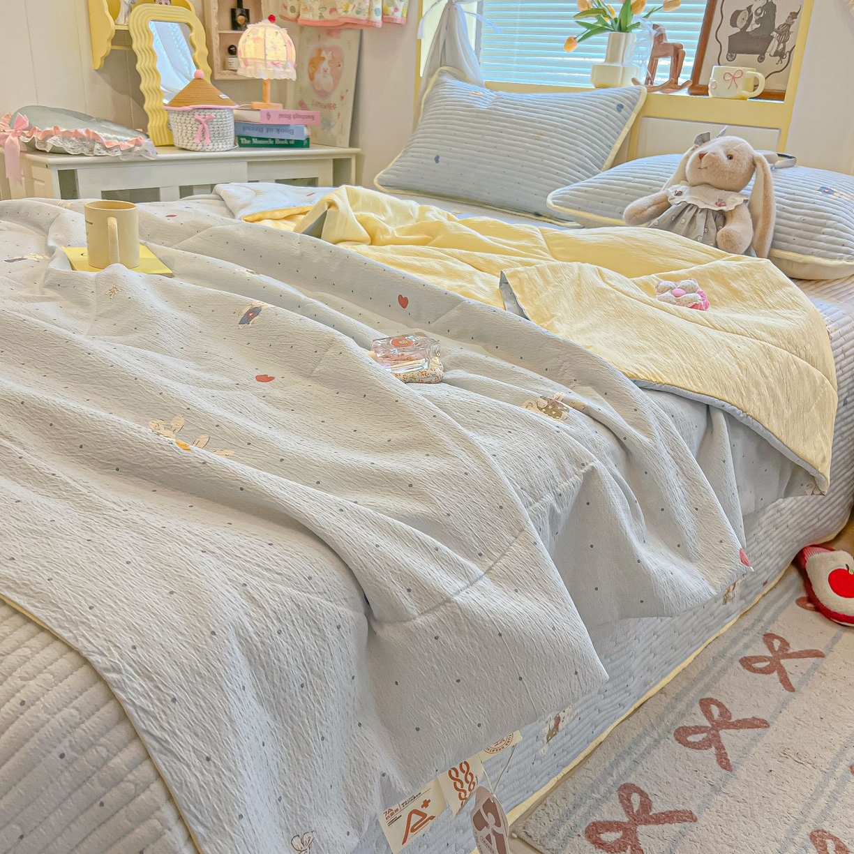 91家纺网 家纺一手货源 找家纺 欧妮家纺 2026新款A类云感双层纱夏被床盖四件套 兔眠