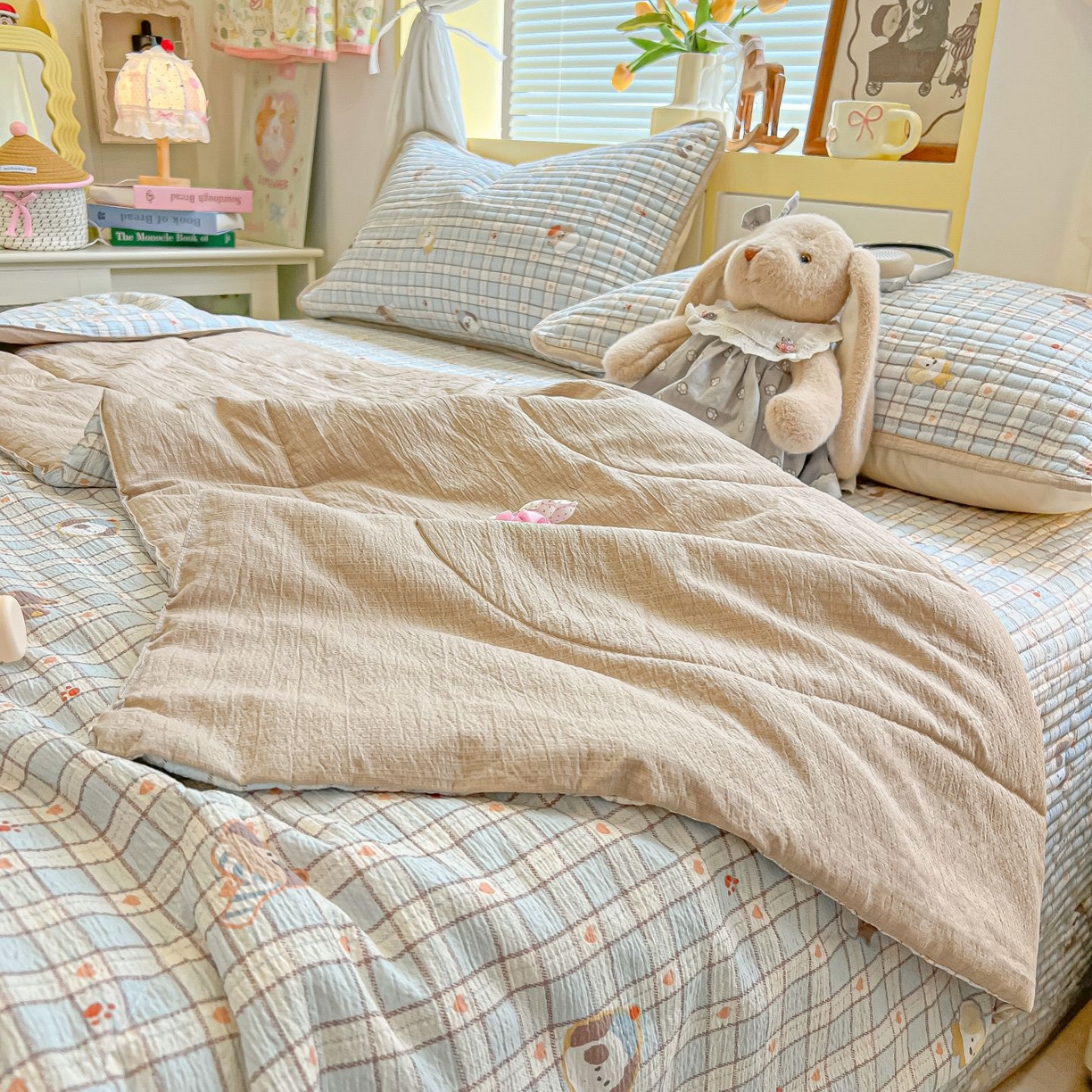 91家纺网 家纺一手货源 找家纺 欧妮家纺 2026新款A类云感双层纱夏被床盖四件套 格子萌狗