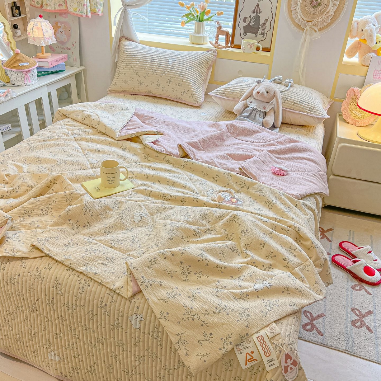 91家纺网 家纺一手货源 找家纺 欧妮家纺 2026新款A类云感双层纱夏被床盖四件套 小兔密语