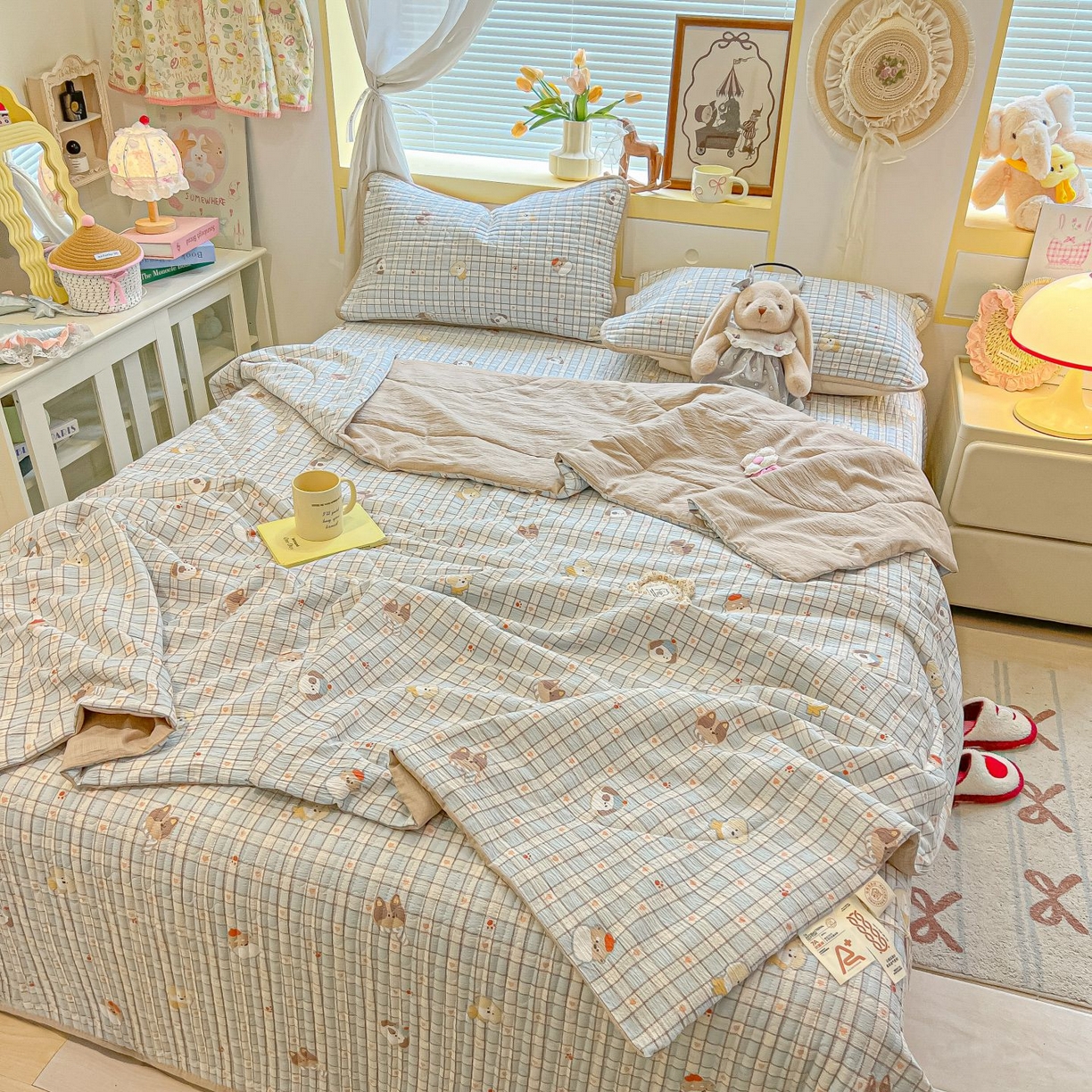 91家纺网 家纺一手货源 找家纺 欧妮家纺 2026新款A类云感双层纱夏被床盖四件套 格子萌狗