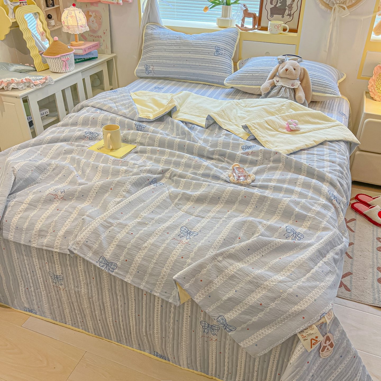 91家纺网 家纺一手货源 找家纺 欧妮家纺 2026新款A类云感双层纱夏被床盖四件套 夏日条纹