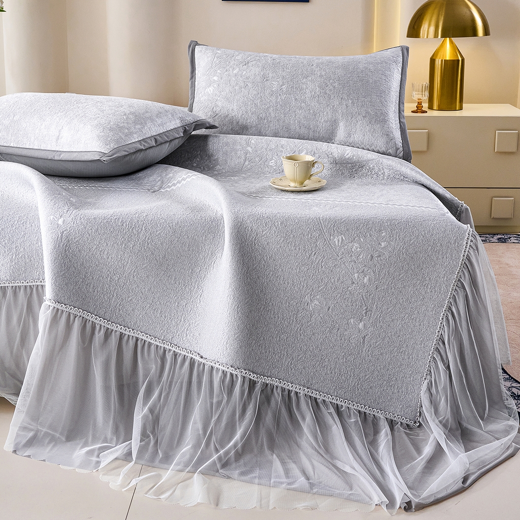 91家纺网 家纺一手货源 找家纺 欧妮家纺 2026新款A类凉感豆豆席床裙款空调凉席-席子 床裙款-喜上眉梢灰色