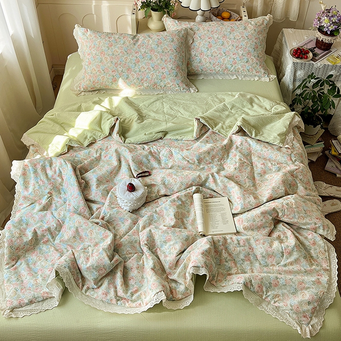 91家纺网 家纺一手货源 找家纺 仟网汇 2026新款彩色花边木棉皱皱纱夏被夏凉被空调被四件套 邂逅