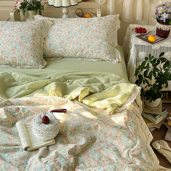 91家纺网 家纺一手货源 找家纺 仟网汇 2026新款彩色花边木棉皱皱纱夏被夏凉被空调被四件套 邂逅