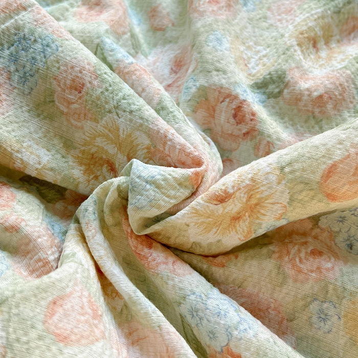 91家纺网 家纺一手货源 找家纺 仟网汇 2026新款彩色花边木棉皱皱纱夏被夏凉被空调被四件套 邂逅