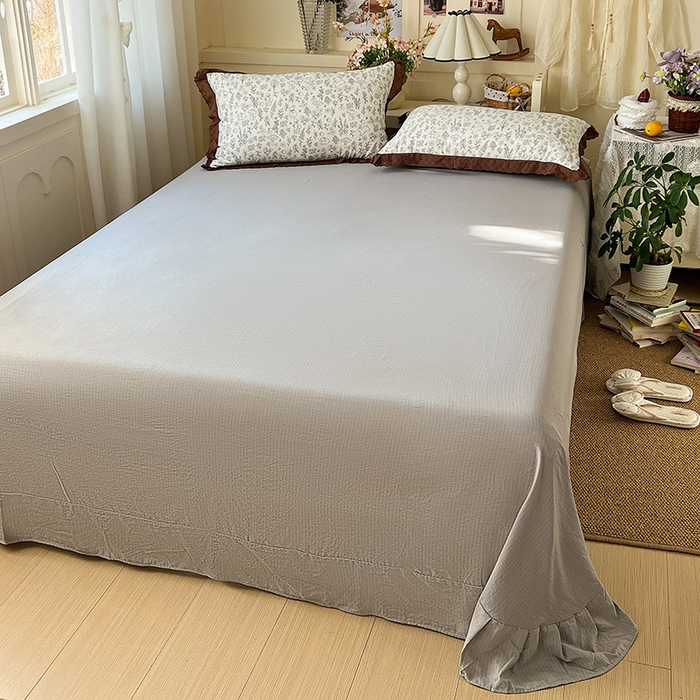 91家纺网 家纺一手货源 找家纺 仟网汇 2026新款彩色花边木棉皱皱纱夏被夏凉被空调被四件套 野餐兔