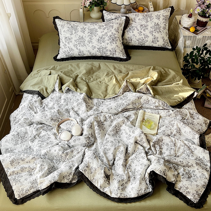 91家纺网 家纺一手货源 找家纺 仟网汇 2026新款彩色花边木棉皱皱纱夏被夏凉被空调被四件套 悠然