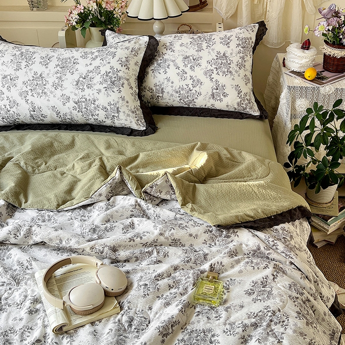 91家纺网 家纺一手货源 找家纺 仟网汇 2026新款彩色花边木棉皱皱纱夏被夏凉被空调被四件套 悠然