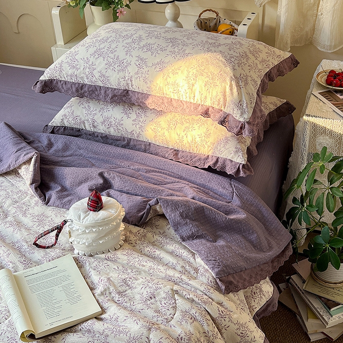 91家纺网 家纺一手货源 找家纺 仟网汇 2026新款彩色花边木棉皱皱纱夏被夏凉被空调被四件套 紫烟