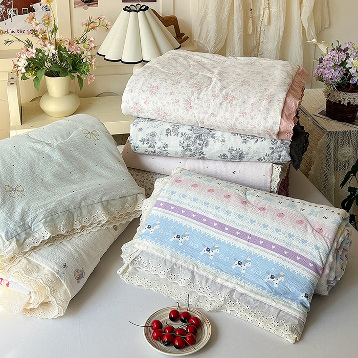 91家纺网 家纺一手货源 找家纺 仟网汇 2026新款彩色花边木棉皱皱纱夏被夏凉被空调被四件套 组合图仅供展示不可下单