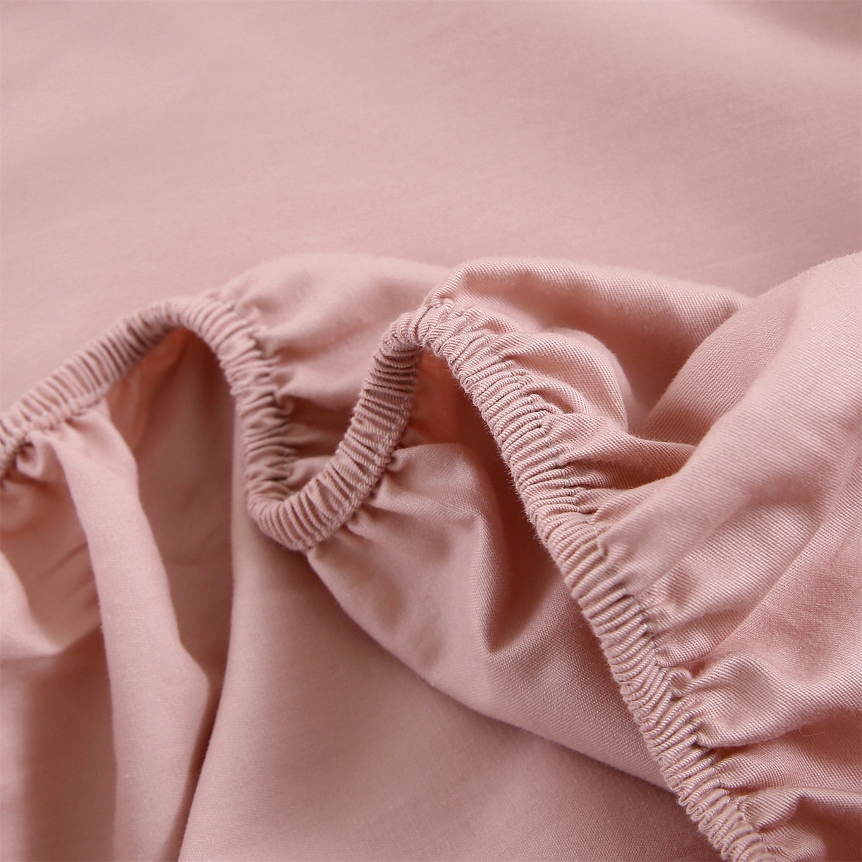 91家纺网 家纺一手货源 找家纺 欧妮家纺 2026新款全棉纯棉斜纹刺绣单床笠三件套 一见倾心-玉