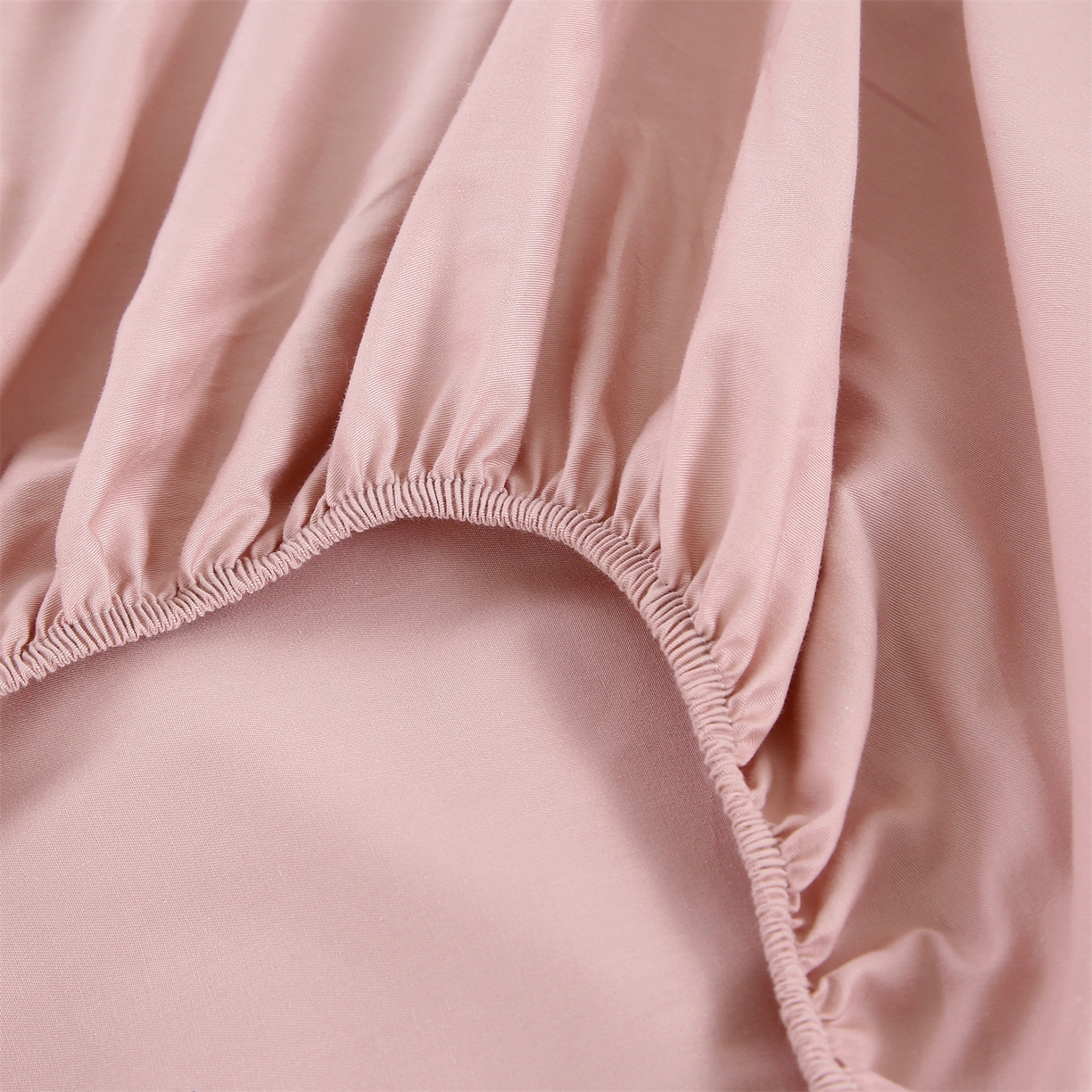 91家纺网 家纺一手货源 找家纺 欧妮家纺 2026新款全棉纯棉斜纹刺绣单床笠三件套 一见倾心-玉