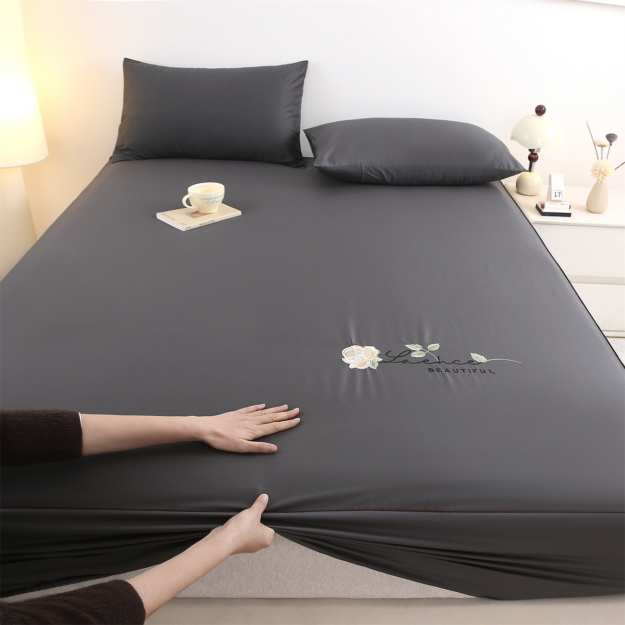 欧妮家纺 2026新款全棉纯棉斜纹刺绣单床笠三件套 一见倾心-黑灰色