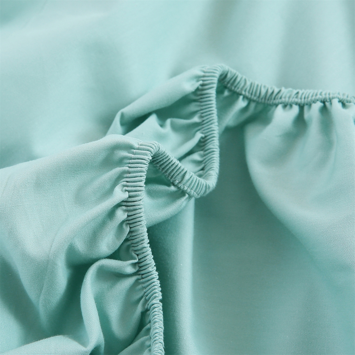 91家纺网 家纺一手货源 找家纺 欧妮家纺 2026新款全棉纯棉斜纹刺绣单床笠三件套 一见倾心-蒂芙尼蓝