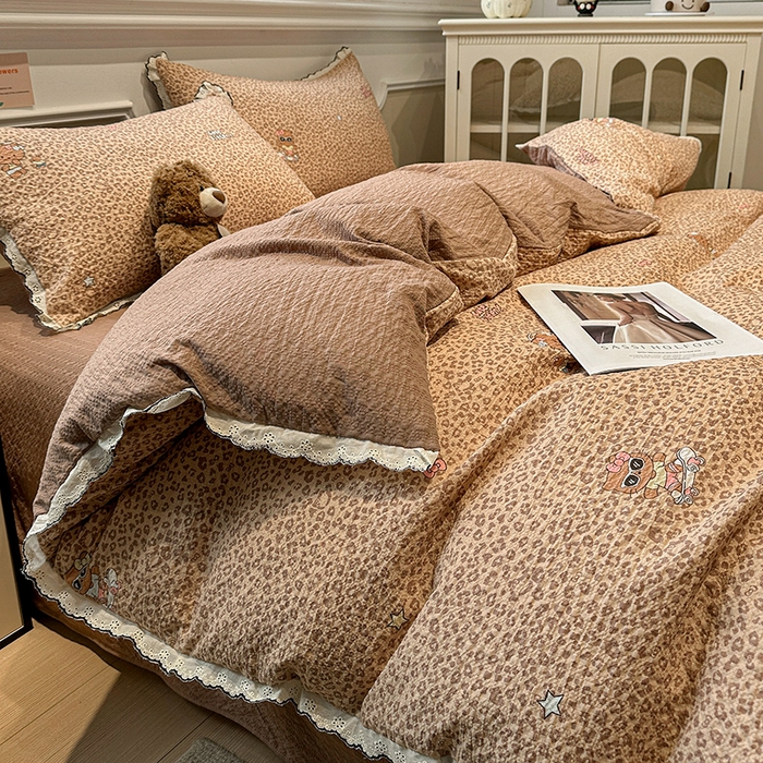 91家纺网 家纺一手货源 找家纺 仟网汇 2026新款法式花边泡芙纱四件套 豹纹小猫