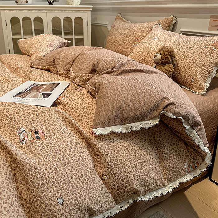 91家纺网 家纺一手货源 找家纺 仟网汇 2026新款法式花边泡芙纱四件套 豹纹小猫