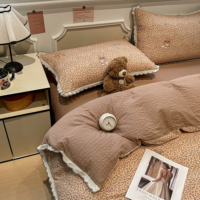 91家纺网 家纺一手货源 找家纺 仟网汇 2026新款法式花边泡芙纱四件套 豹纹小猫