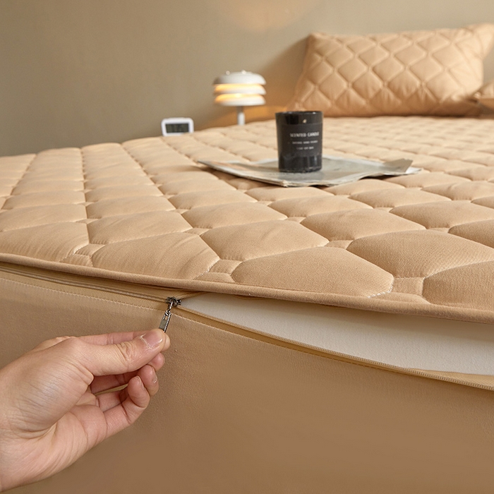 91家纺网 家纺一手货源 找家纺 欧妮家纺 2026新款六面全包夹棉床笠-席梦思保护套 六面全包-卡其色