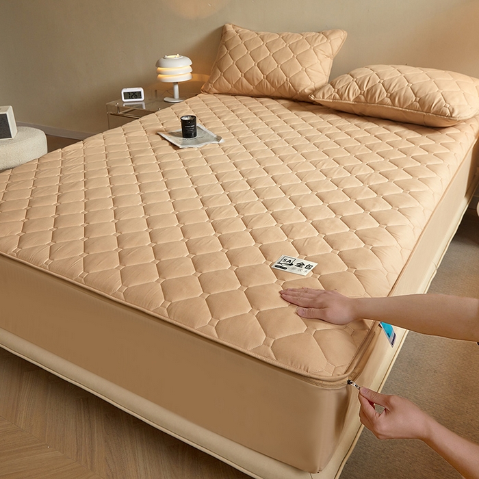 91家纺网 家纺一手货源 找家纺 欧妮家纺 2026新款六面全包夹棉床笠-席梦思保护套 六面全包-卡其色