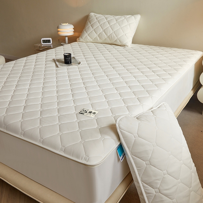 91家纺网 家纺一手货源 找家纺 欧妮家纺 2026新款六面全包夹棉床笠-席梦思保护套 六面全包-珍珠白