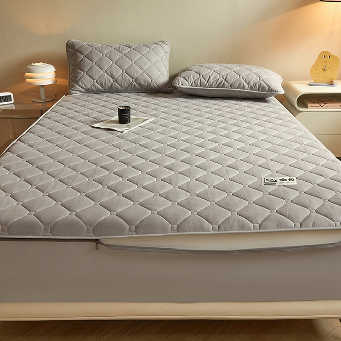 91家纺网 家纺一手货源 找家纺 欧妮家纺 2026新款六面全包夹棉床笠-席梦思保护套 六面全包-烟灰