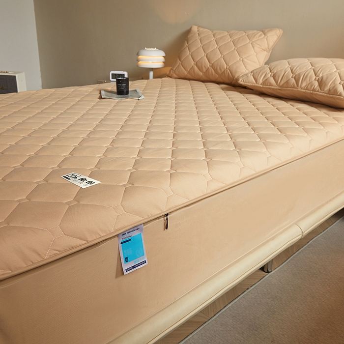 91家纺网 家纺一手货源 找家纺 欧妮家纺 2026新款六面全包夹棉床笠-席梦思保护套 六面全包-卡其色