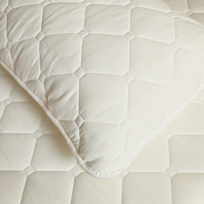 91家纺网 家纺一手货源 找家纺 欧妮家纺 2026新款六面全包夹棉床笠-席梦思保护套 六面全包-珍珠白