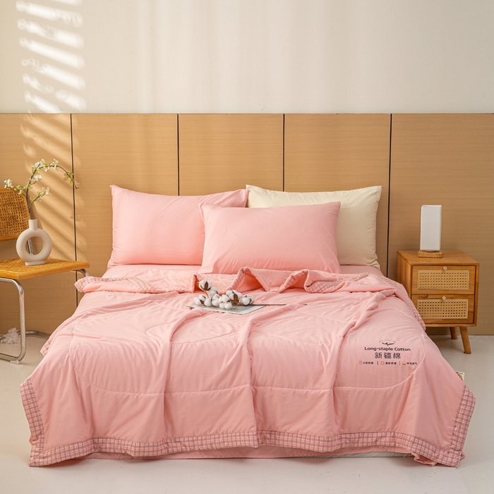91家纺网 家纺一手货源 找家纺 云玲时尚 2026新款水洗棉100%新疆棉花纯色夏被夏凉被空调被 樱花粉