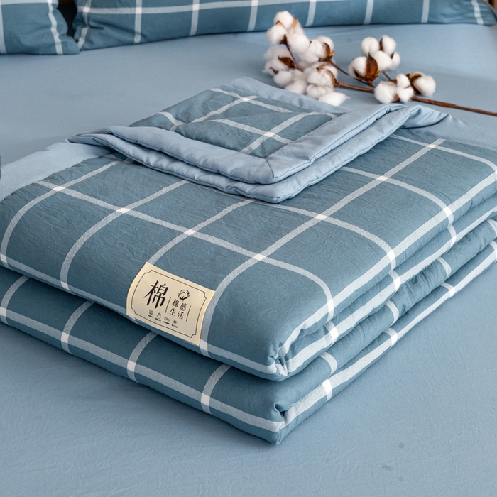 91家纺网 家纺一手货源 找家纺 云玲时尚 2026新款无印风新疆棉花格子夏被夏凉被空调被 海天蓝
