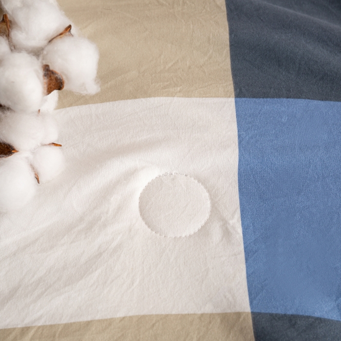 91家纺网 家纺一手货源 找家纺 云玲时尚 2026新款无印风新疆棉花格子夏被夏凉被空调被 复古蓝