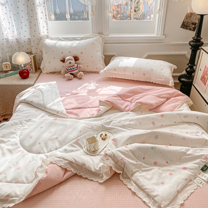 91家纺网 家纺一手货源 找家纺 欧妮家纺 2026新款A类古棉花边夏被空调被子 夏被-粉海星谣