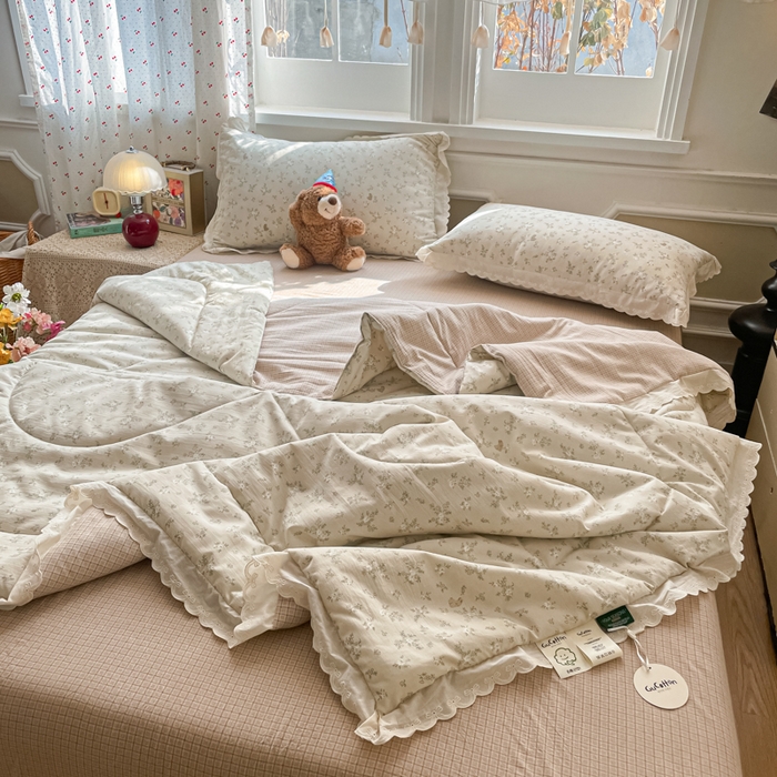 91家纺网 家纺一手货源 找家纺 欧妮家纺 2026新款A类古棉花边夏被空调被子 夏被-兔盯花语