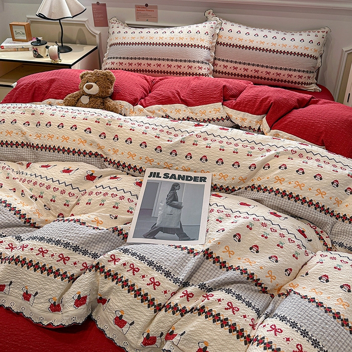 91家纺网 家纺一手货源 找家纺 仟网汇 2026新款法式花边泡芙纱四件套 费尔岛红