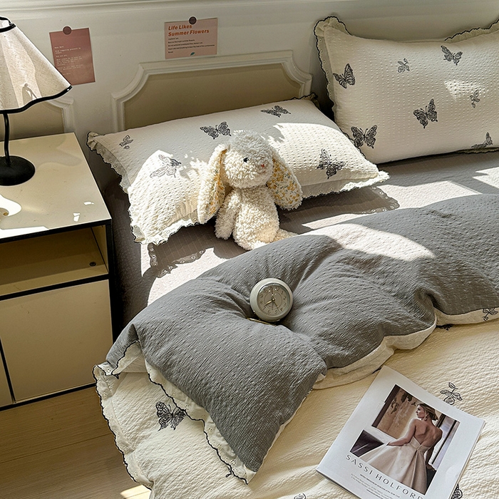 91家纺网 家纺一手货源 找家纺 仟网汇 2026新款法式花边泡芙纱四件套 墨蝶