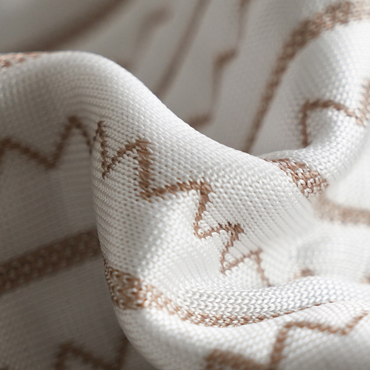 91家纺网 家纺一手货源 找家纺 千朵森 2026春夏新款冰感条纹凉席床笠款凉席席子三件套-素影 素影咖