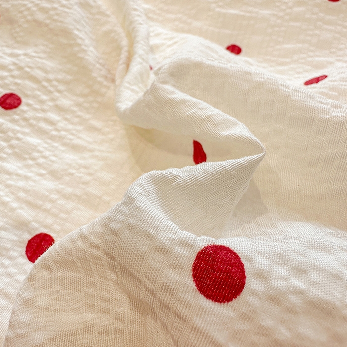 91家纺网 家纺一手货源 找家纺 仟网汇 2026新款法式花边泡芙纱四件套 慕斯红