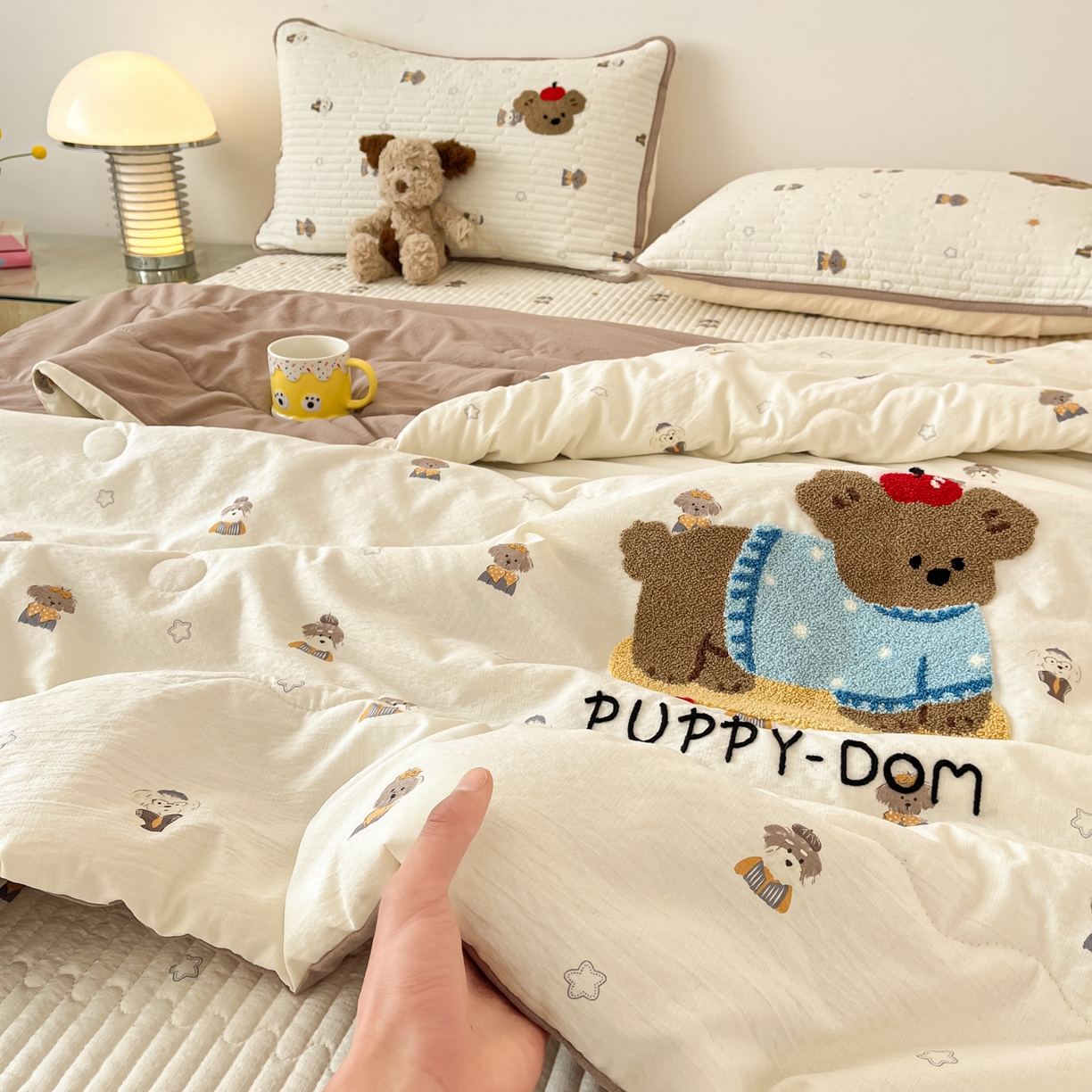 91家纺网 家纺一手货源 找家纺 欧妮家纺 2026新款A类云感毛巾绣夏被四件套-床盖空调被系列 小狗滑板日