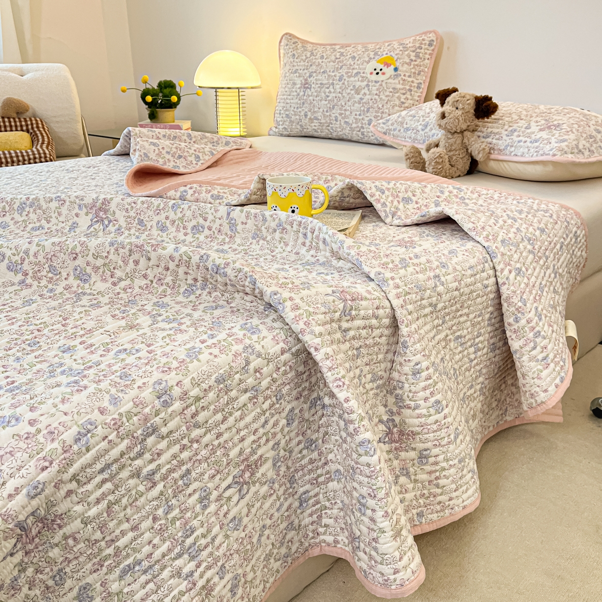 91家纺网 家纺一手货源 找家纺 欧妮家纺 2026新款A类云感毛巾绣夏被四件套-床盖空调被系列 小熊酱