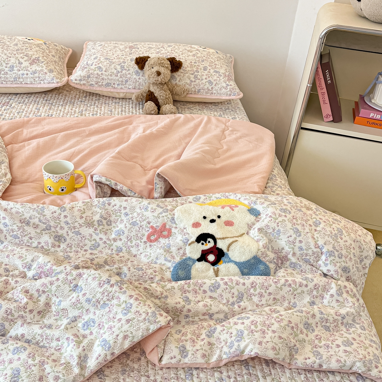 91家纺网 家纺一手货源 找家纺 欧妮家纺 2026新款A类云感毛巾绣夏被四件套-床盖空调被系列 小熊酱