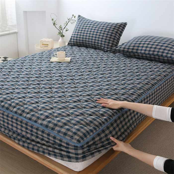 91家纺网 家纺一手货源 找家纺 欧妮家纺 2026新款日式全棉水洗棉色织夹棉床笠-席梦思保护套 日式全棉床笠-重楼蓝